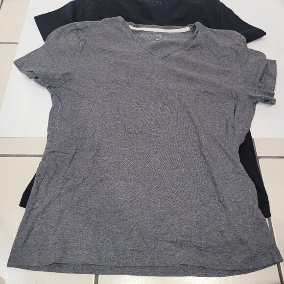 2 Banana Replublic Men's Tshirt Pima Performance Vee Tee Neck Size Small Lot  2 - Picture 1 of 7